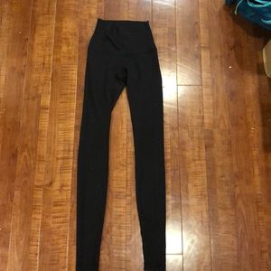 Lululemon black high rise wunder under leggings